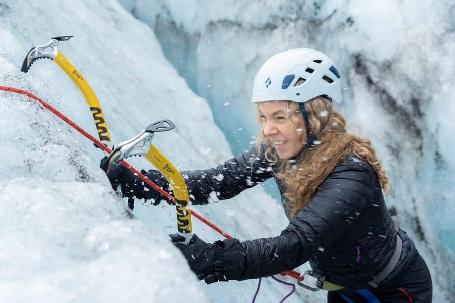 Reykjavík: Sólheimajökull Glacier Hike & Ice Climbing Intro - Sólheimajökull: why this glacier hike is different from a normal walk