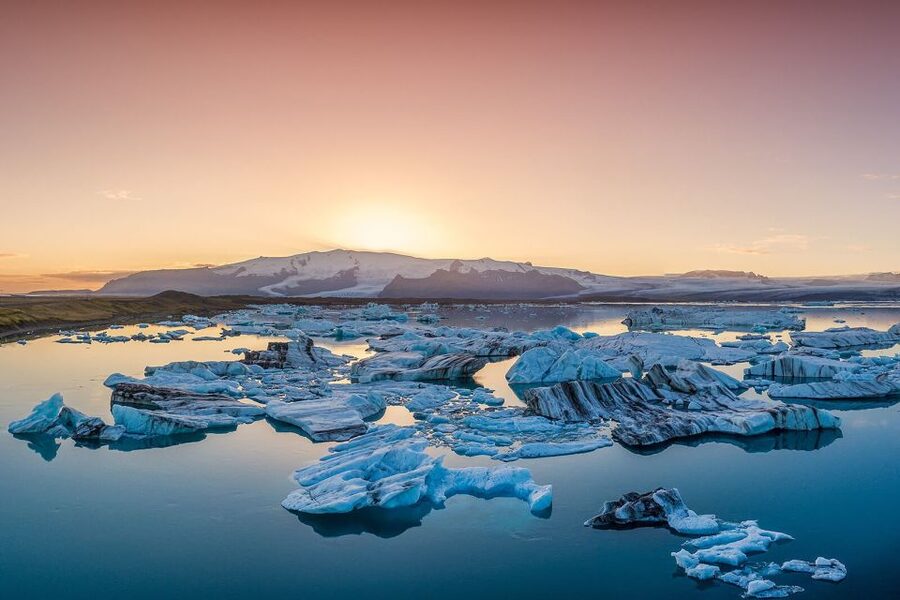 Reykjavik: South Coast, Diamond Beach, and Jökulsárlón Tour - Diamond Beach: When the Ocean Brings the Ice to You