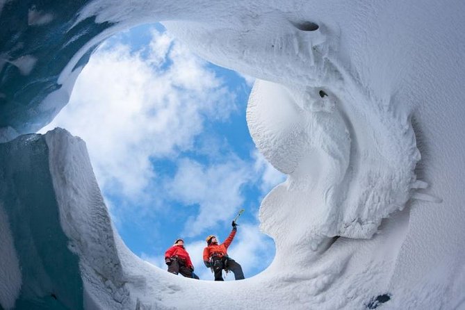 Reykjavik: South Coast, Waterfalls & Glacier Hike Small-Group - Solheimajokull glacier hiking: what makes it doable for beginners