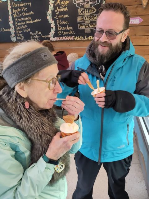 Reykjavik: The Icelandic Sweet Tooth Tour - Ingólfstorg Square to the First Tastes: A Downtown Warm-Up