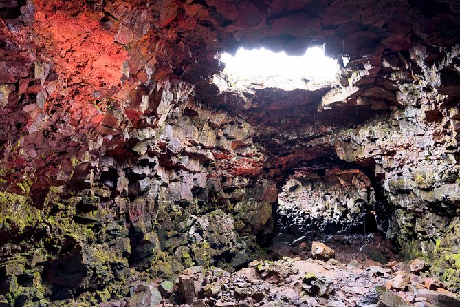 Reykjavik: The Lava Tunnel and Golden Circle Small-Group Tour - Raufarhólshellir Lava Tunnel: what to expect underground