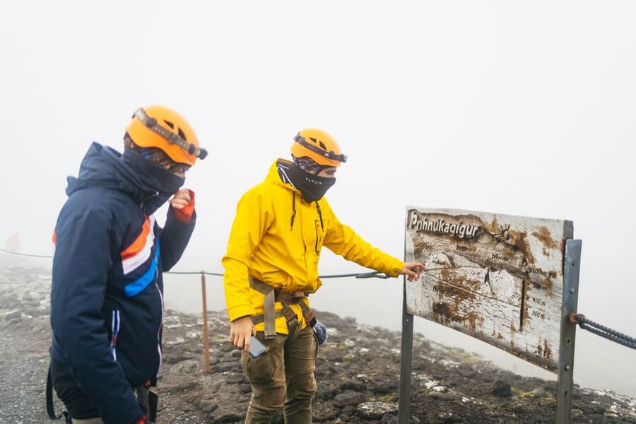 Reykjavik: Thrihnukagigur Volcano Guided Hiking Day Trip - Price Check: Is $414 Worth It?