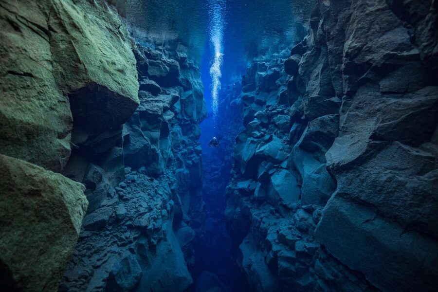 Silfra: Diving Between Tectonic Plates - Should you book Silfra Between the Continents?