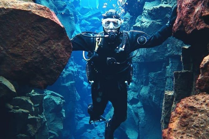 Silfra: Diving Between Tectonic Plates and Pick Up from Reykjavik - Getting Warm: Dry Suit Setup, Heated Van, and Gear Fit