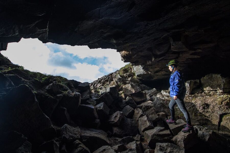 Silfra: Leidarendi Lava Caving & Snorkeling Tour with Photos - Photos and Hot Chocolate: The Small Rewards That Matter