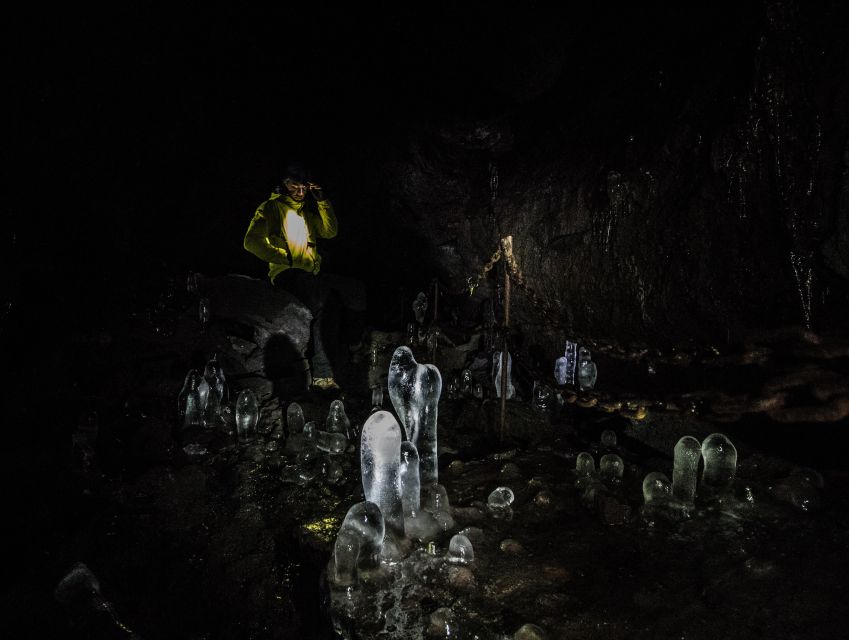 Silfra: Leidarendi Lava Caving & Snorkeling Tour with Photos - Gear Up The Right Way: Wetsuit vs Drysuit Choices