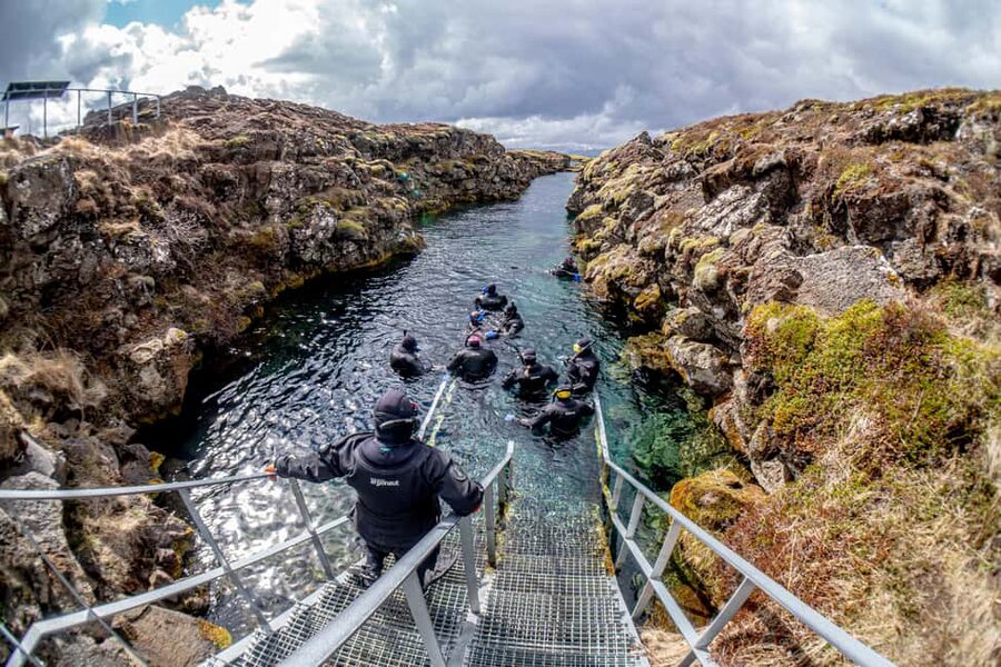 Silfra: Snorkel Between Continents. Free Professional Photos - One Group at a Time, So Your Guide Can Stay Focused