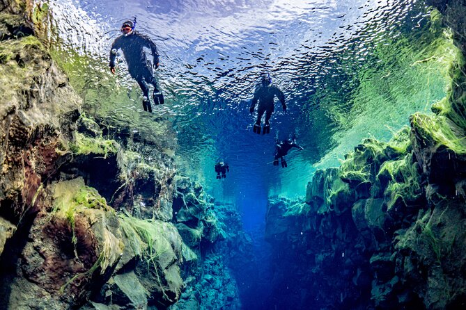 Silfra Snorkel - Between Continents - When Quality Matters - After the water: hot chocolate, snacks, and photos that you can actually use