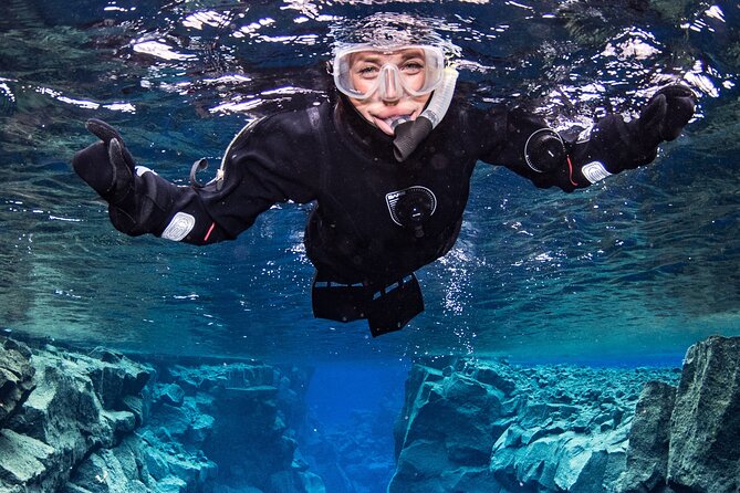 Silfra: Snorkeling Between Tectonic Plates - Meet on Location - Key things that make this Silfra snorkeling tour worth it