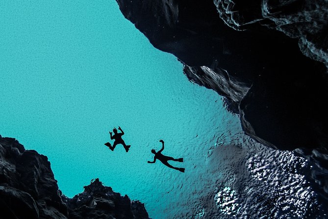 Silfra Wetsuit Snorkeling Tour with Underwater Photos - From Reykjavik - What to Pack So You Feel Better on Day One