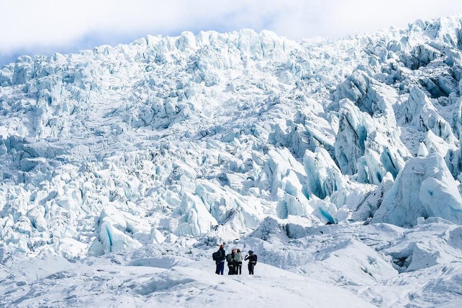 Skaftafell: Blue Ice Cave & Glacier Hike on Vatnajökull - Small group, big glacier day
