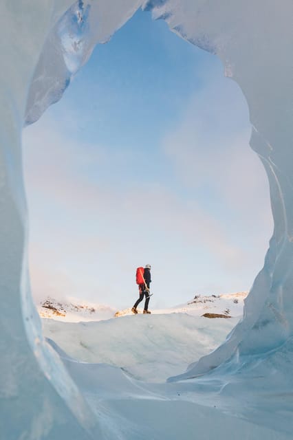 Skaftafell: Blue Ice Cave & Glacier Hike on Vatnajökull - Small Group Size: Why Max 12 Guests Per Guide Helps