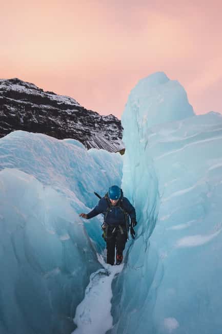 Skaftafell: Blue Ice Maze Glacier Hike on Vatnajökull - Beginner-friendly glacier hiking, and what the guides do for you