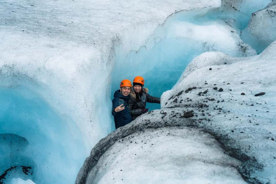 Skaftafell: Blue Ice Maze Glacier Hike on Vatnajökull - Getting from Skaftafell to the glacier edge, and why 4x4 timing helps