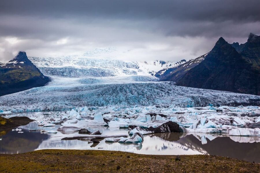 Skaftafell: Extra-Small Group Glacier Hike - Falljökull on Vatnajökull is the sweet spot for a short glacier adventure