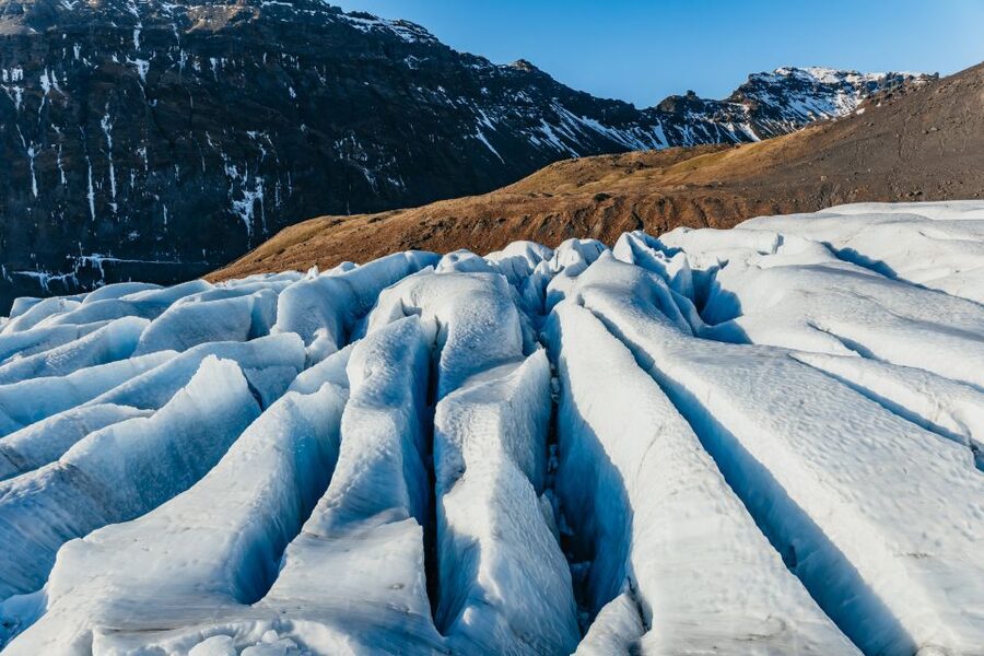 Skaftafell: Falljokull Glacier Easy Group Hike - Falljökull Features You Will Actually Notice: Crevasses, Moulins, and Glacier Mice