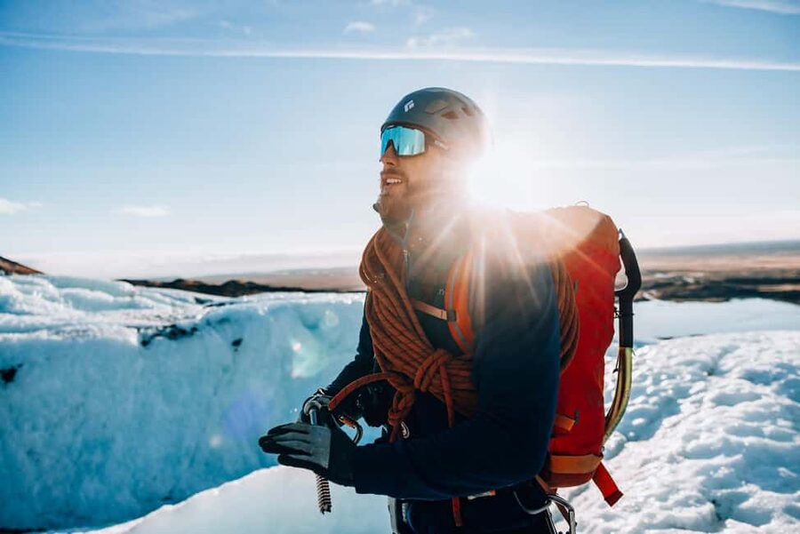 Skaftafell: Glacier XTreme - Hike & Ice Climbing Adventure - Finding the right blue ice walls on Falljökull