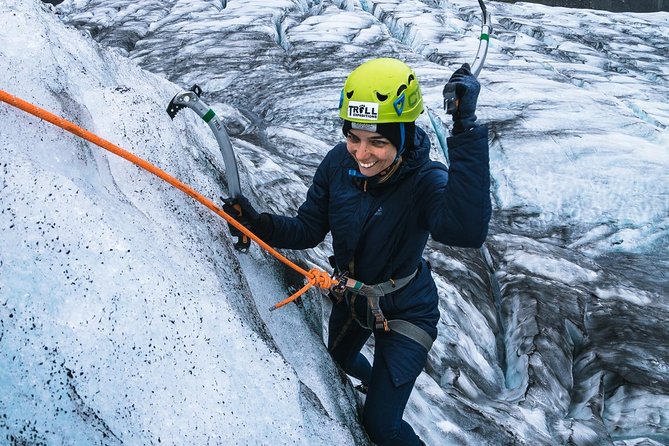 Skaftafell Ice Climbing & Glacier Hike - Weather, clothing, and the reality of Iceland