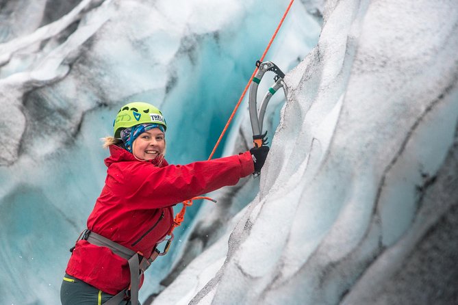 Skaftafell Ice Climbing & Glacier Hike - From the meeting point at Tröll Expeditions to the glacier