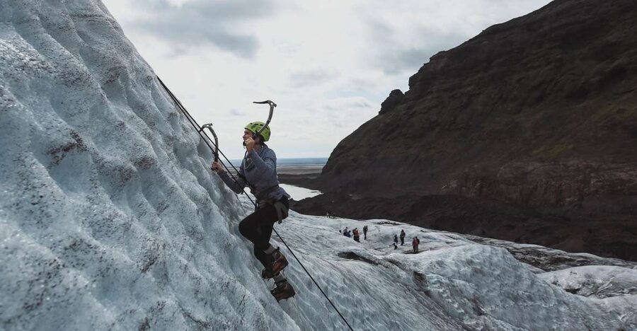 Skaftafell National Park: Falljokull Ice Climb and Hike - Getting from Troll Expeditions to the ice edge: the pacing that keeps it safe