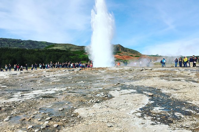 Small-group Golden Circle Classic Tour from Reykjavik - Lunch Timing, Queues, and How to Keep the Day Comfortable