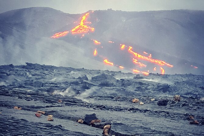 Small Group Volcano Hike with a Professional Geologist - The Geologist-Led Format: Small Group, Clear Explanations
