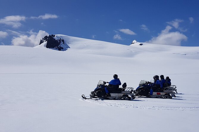 Snowmobile tour on Vatnajökull - Stop 2: Vatnajökull Glacier Snowmobiling (About 1 Hour)
