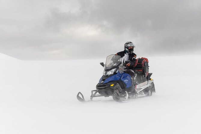 Snowmobile tour on Vatnajökull - Driving Rules and Body Limits: Know This Before You Book