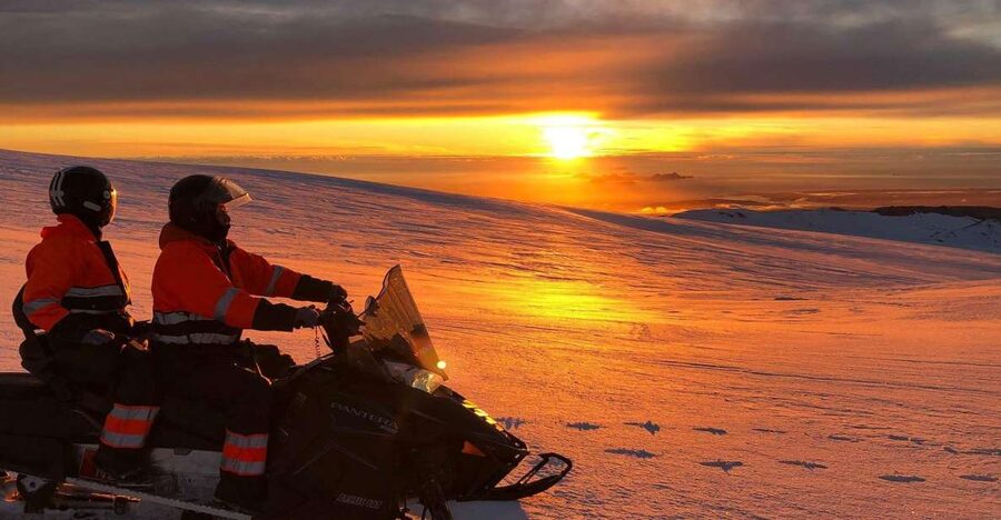 Snowmobiling on Eyjafjallajökull - The Summit of Adventure - Eyjafjallajökull snowmobiling, South Coast style