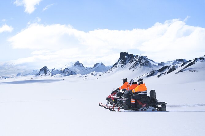 Snowmobiling on Langjökull Glacier from Geysir Area - The one-hour snowmobile ride, how it feels in practice
