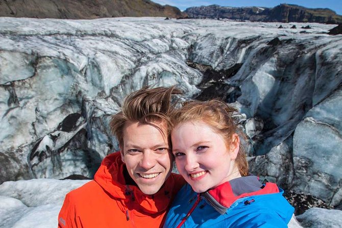 Sólheimajökull Glacier Hike - Adventure in a Small Group - Small Group Dynamics and the Role of Your Guide