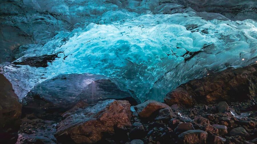 Sólheimajökull: Glacier Hike and Blue Ice Cave Tour - Practical logistics: getting to the meeting point without stress