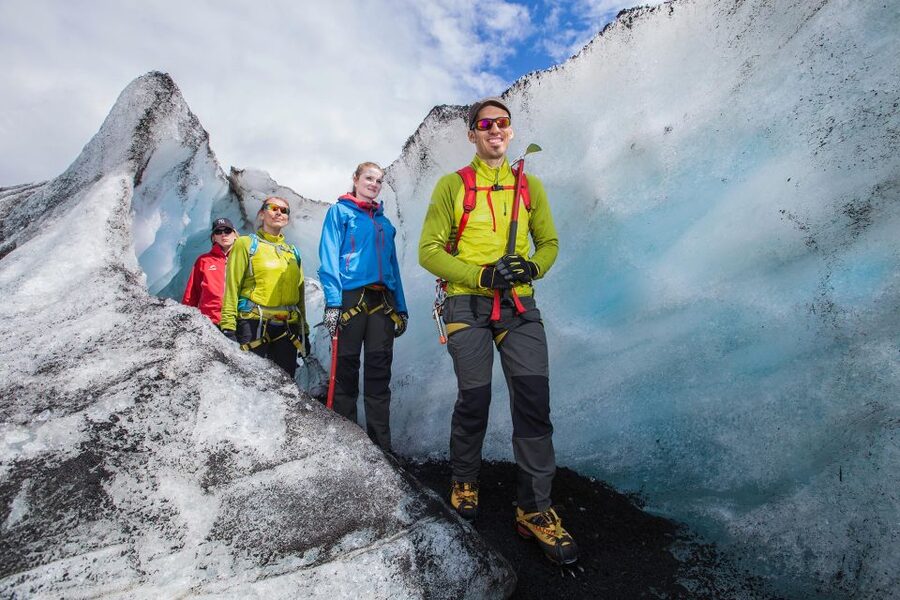 Sólheimajökull: Guided Glacier Hike - Guide Quality and Small Group Dynamics: How You Stay Safe and Still Have Fun