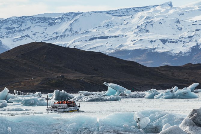 South Coast, Diamond Beach and Glacier Lagoon Day Tour - Jokulsárlón Glacier Lagoon and Diamond Beach: The Day’s Main Act