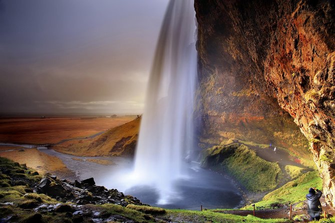 South Coast Small-Group Tour from Reykjavík - Stop 4: Seljalandsfoss, including the walk-behind idea