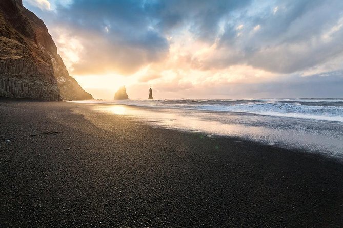South Coast Summer Day Tour by Minibus from Reykjavik - Skógafoss: Big Water, Mist Rainbows, and a Longer Break