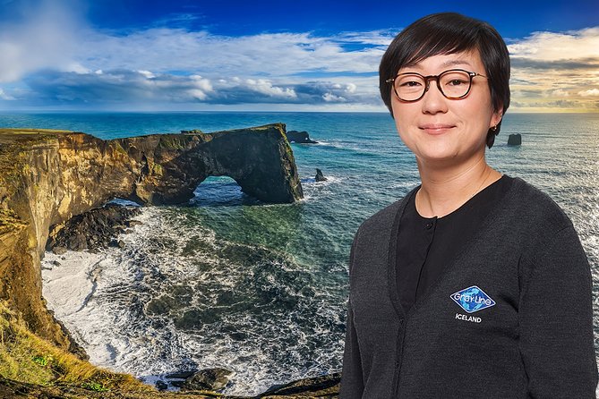 South Coast, Waterfalls and Black Beach Tour from Reykjavik - Getting started in Reykjavik: meeting point, pickup, and bus reality