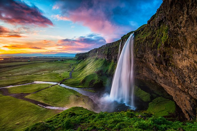 Spectacular South Coast Iceland Private Tour from Reykjavik - Vik village: the lunch and town break you need