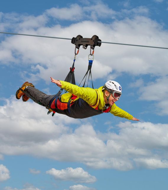 The Falcon : Superman ride with Mega Zipline Iceland - Arriving by Reykjadalur Café (The Lodge): Meeting Point and Timing
