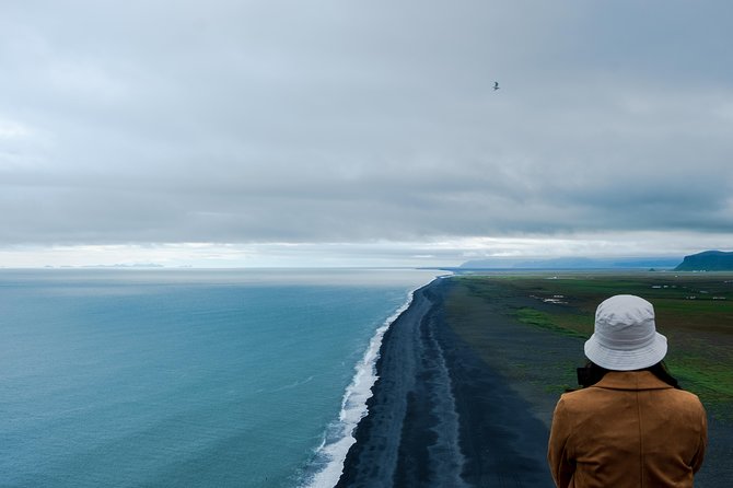 The Mysterious South Coast Private Tour - The guide factor: how a good Icelandic storyteller changes the day