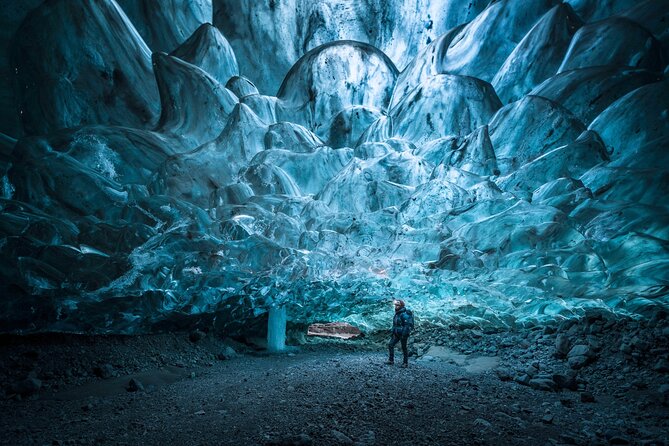 The Original Ice Cave Tour in Jökulsárlón Glacier Lagoon - Why Jökulsárlón’s Ice Caves feel so close to real glacier life
