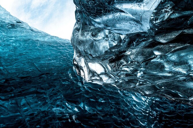 Treasure Iceland - Ice Cave Discovery - Inside the blue ice cave: the moment you came for