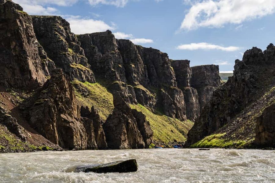 Varmahlíð: Top-Rated Family Adventure Rafting in Drysuits - What’s Included: Drysuit Gear, Safety Kayakers, Transport, and Riverside Refreshments