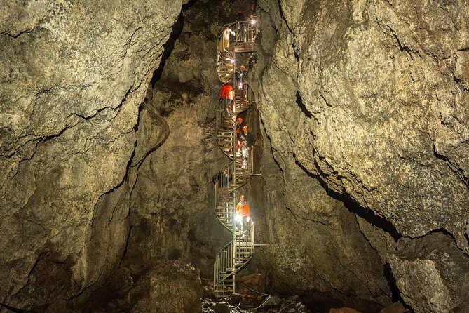 Vatnshellir Cave Tour - Who this tour suits best, and who it doesn’t