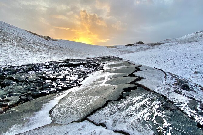 Volcano Eruption Site Hike & Reykjanes Tour from Reykjavik - Bridge Between Continents: the photo stop that can disappoint if you expect a true plate meeting
