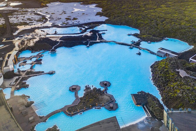 Volcano Hike and Blue Lagoon Including Admission Small Group Tour - Bonus Stop at Kleifarvatn Lake: A Free 10-Minute Detour